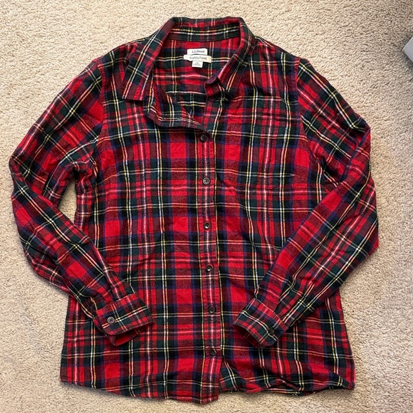 L.L. Bean Red Plaid Flannel Button Down Shirt - Picture 1 of 4